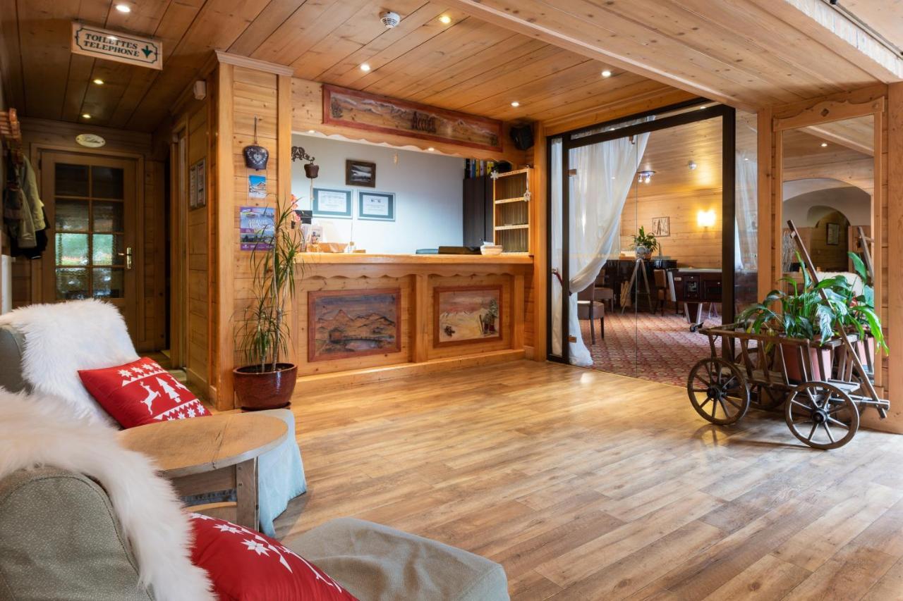 Hotel La Montagne 2*
